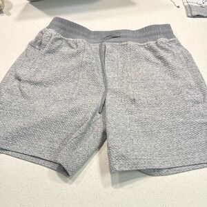 Men’s Lululemon Shorts Large